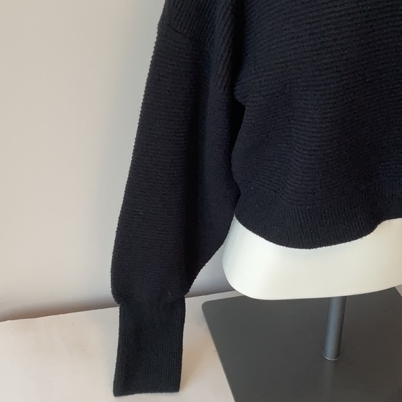 Noa Noa Cropped Turtleneck Sweater - Picture 3 of 7